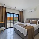 Saribelen 3 Bedroom Secluded With Private Pool Hot Tub * Kalkan