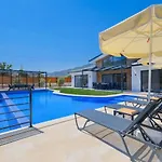 Saribelen 3 Bedroom Secluded With Private Pool Hot Tub Villa *