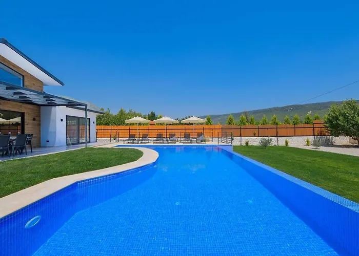 Saribelen 3 Bedroom Secluded With Private Pool Hot Tub Villa *