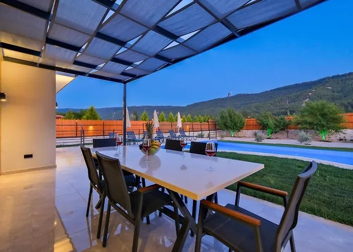 Villa Saribelen 3 Bedroom Secluded With Private Pool Hot Tub