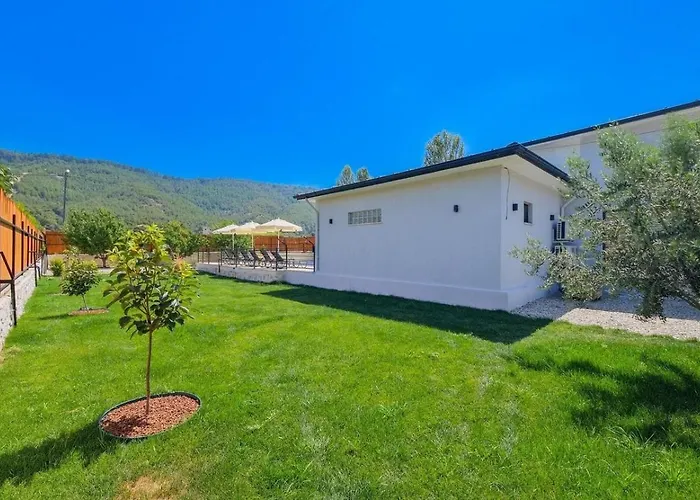 Saribelen 3 Bedroom Secluded With Private Pool Hot Tub Villa