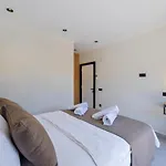 Villa Saribelen 3 Bedroom Secluded With Private Pool Hot Tub *