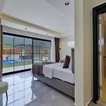 Saribelen 3 Bedroom Secluded With Private Pool Hot Tub Villa