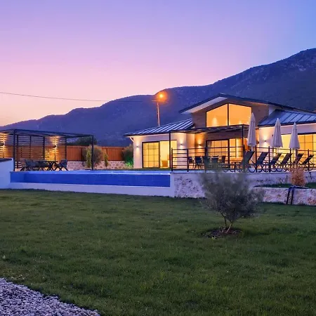 Saribelen 3 Bedroom Secluded With Private Pool Hot Tub Villa *