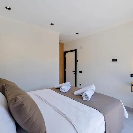 Villa Saribelen 3 Bedroom Secluded With Private Pool Hot Tub *