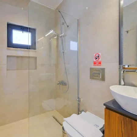 Saribelen 3 Bedroom Secluded With Private Pool Hot Tub Villa